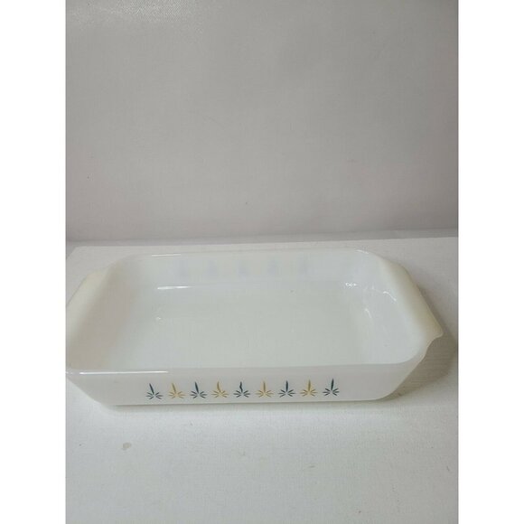VINTAGE anchor hocking fire king candle glow pattern milk glass baking dish - Picture 7 of 10